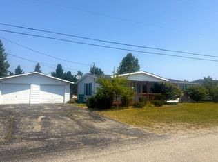 10212 Tennessee St, Oscoda, MI 48750