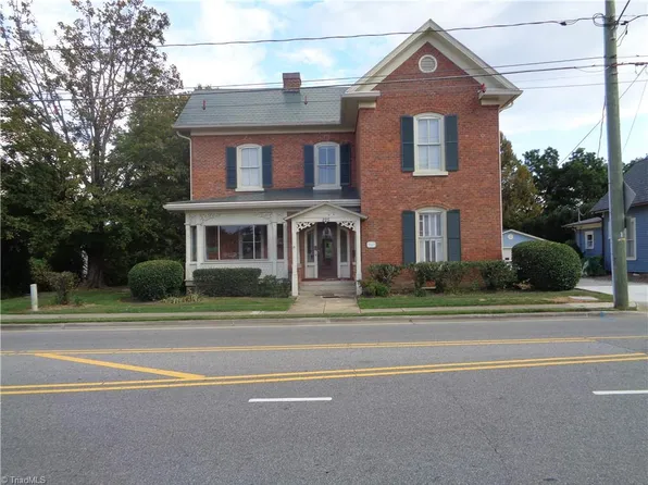 225 S Main St, Kernersville, NC 27284