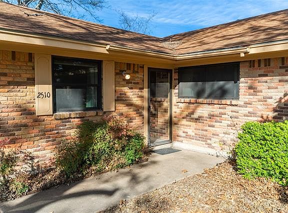 4th image of 2510 Garden Dr