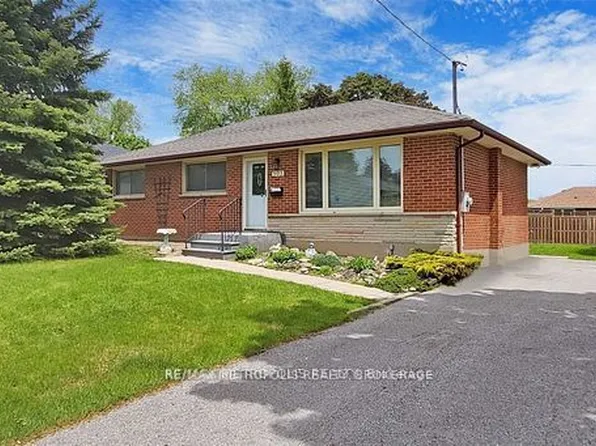 595 Gibbons St #Basement, Oshawa, ON L1J 4Z7