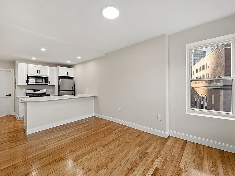 8 Baldwin Pl — Photo 7