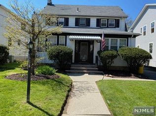 1298 Hastings St, Teaneck, NJ 07666