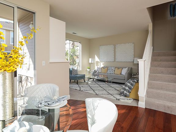 5th image of 401 Kincora Ct