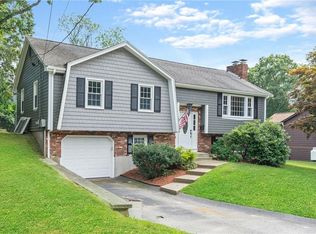 120 Glaude Ln, Woonsocket, RI 02895