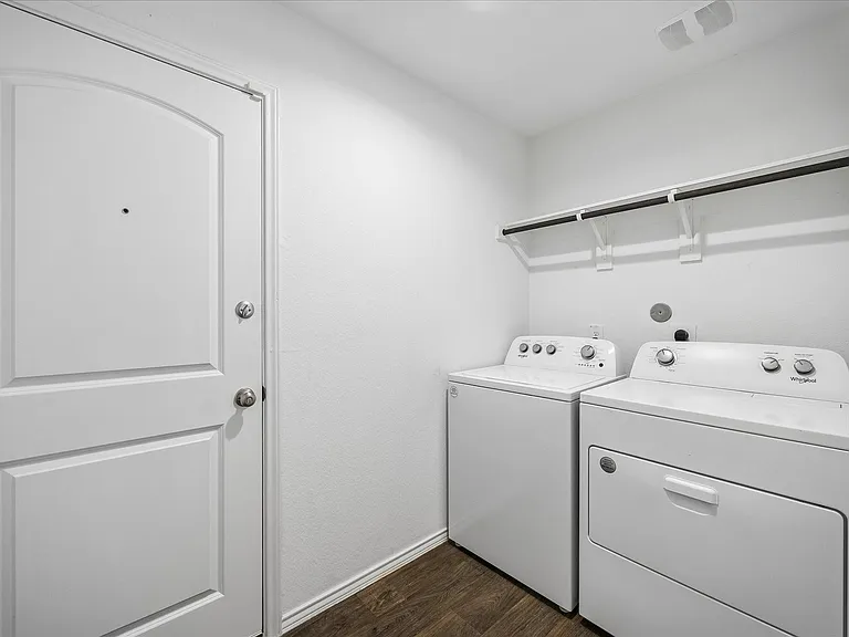16691 Lonely Pines Dr — Photo 24