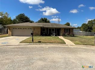 619 Jackson St, Rockdale, TX 76567
