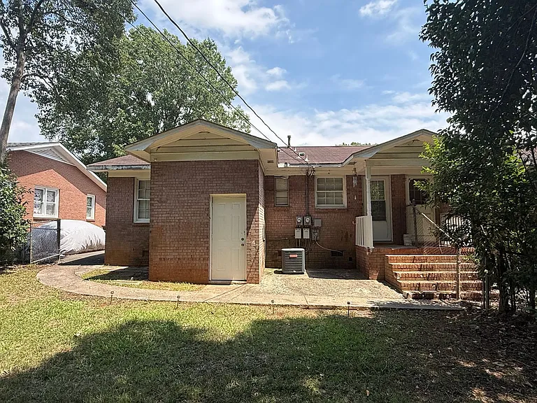 3721 Driftwood Dr — Photo 13