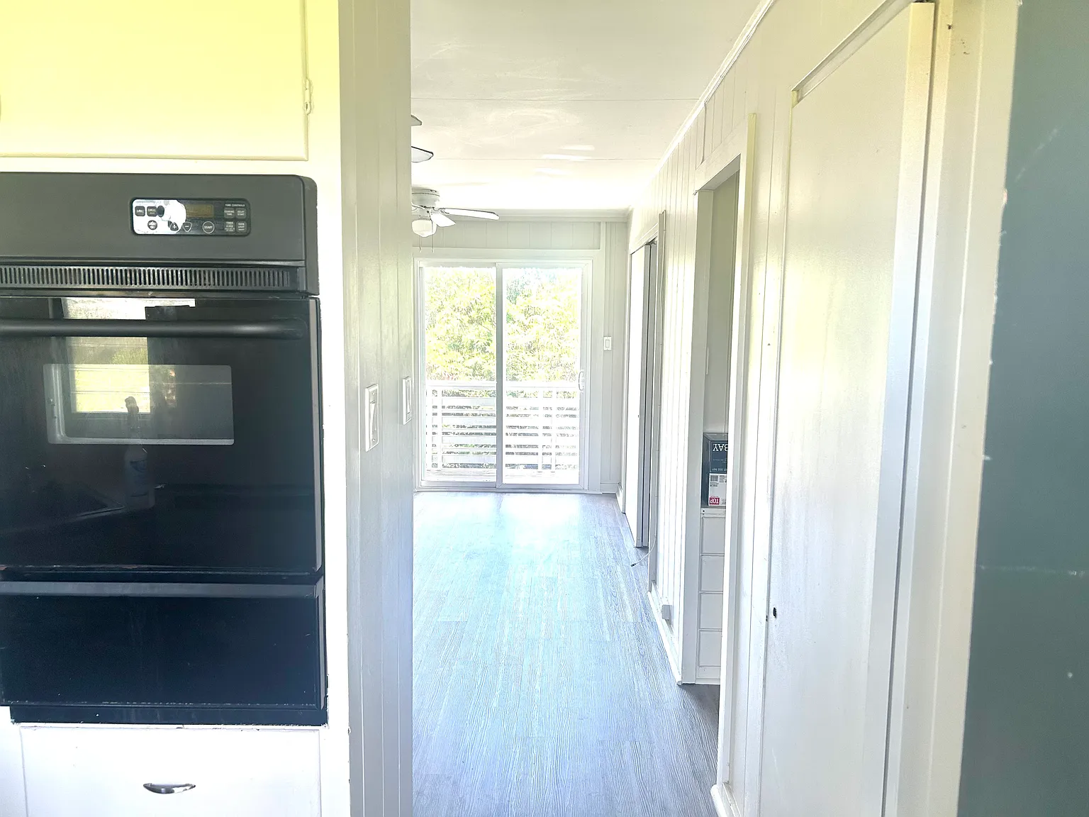 2 bed, 600 sqft, $2,400 — Photo 3