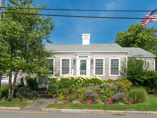 27 Walsh St, Nantucket, MA 02554