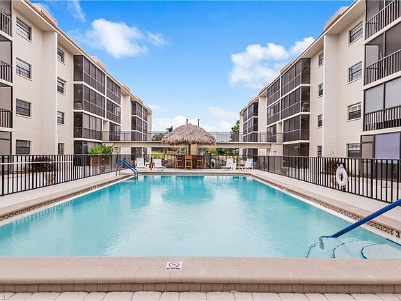 3rd image of 9395 Pennsylvania Ave APT 22