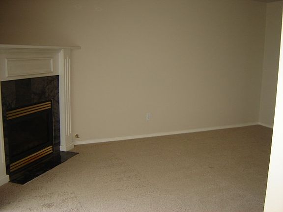 3rd image of 862 2nd Ave NW #862
