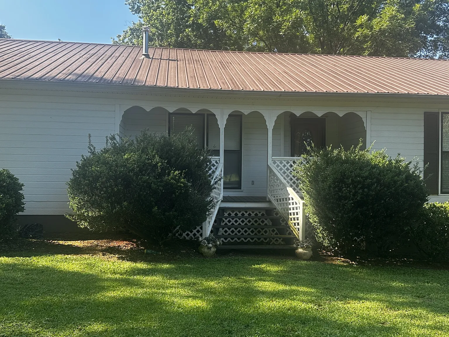 3 bed, 2595 sqft, $2,000 — Photo 2