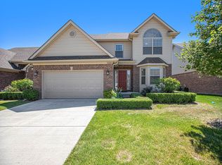 20886 Knobs Hollow Dr, Macomb, MI 48044