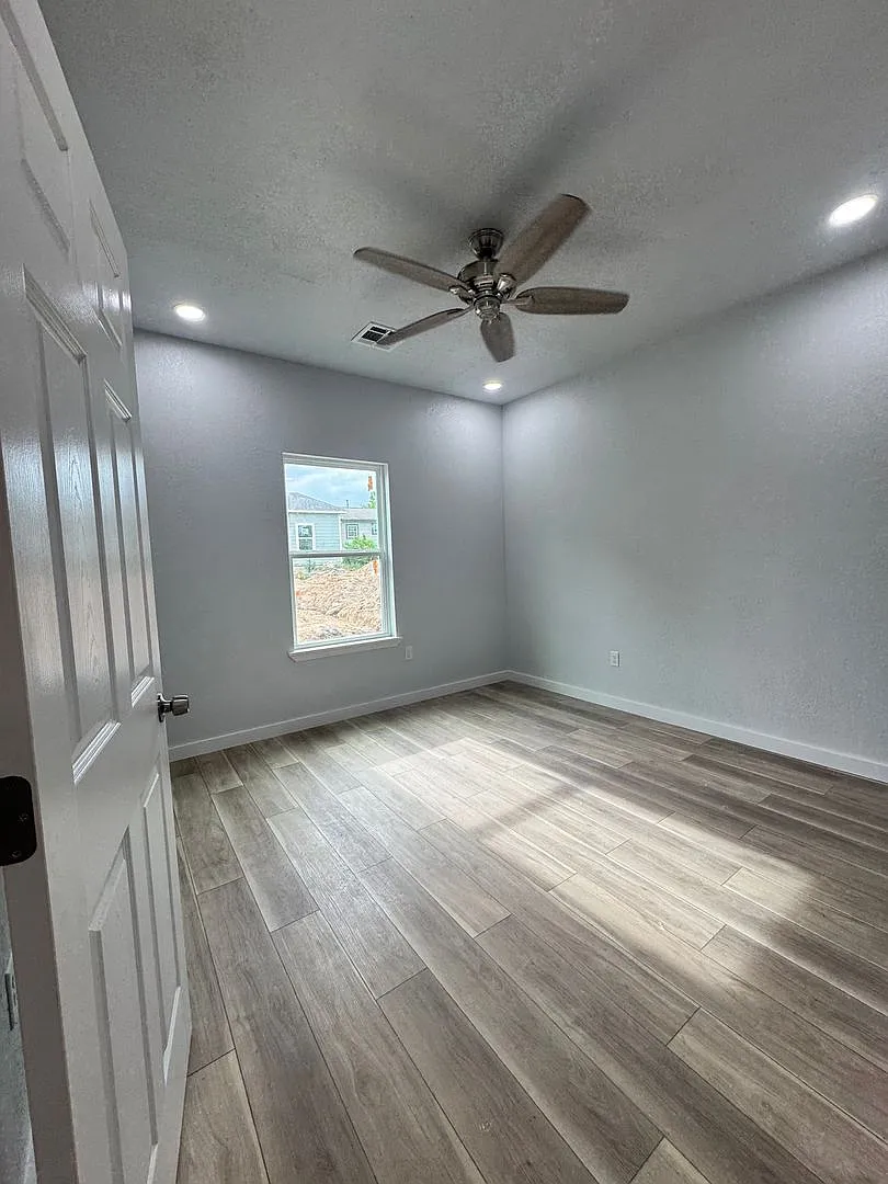 6318 N Boulder — Photo 3