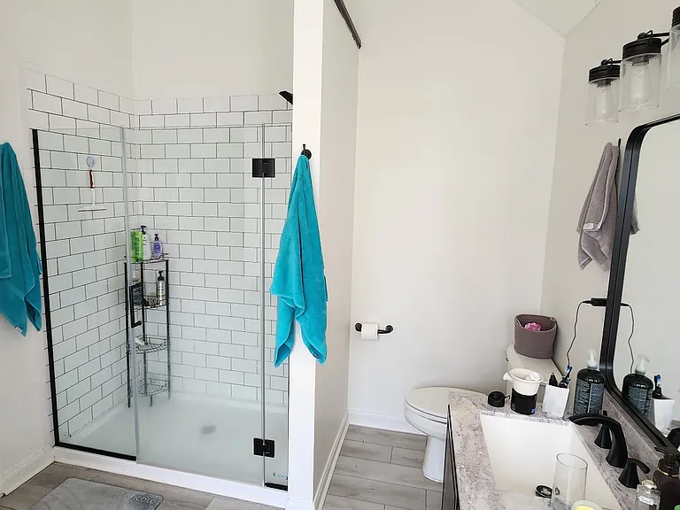 301 Meridian Way — Photo 18