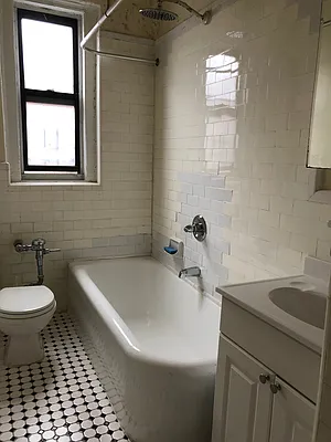 Rented by null | media 6