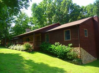 249 Rollingwood Ct, Troutville, VA 24175