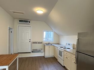 647 Talbot St #A, Saint Thomas, ON N5P 1C9