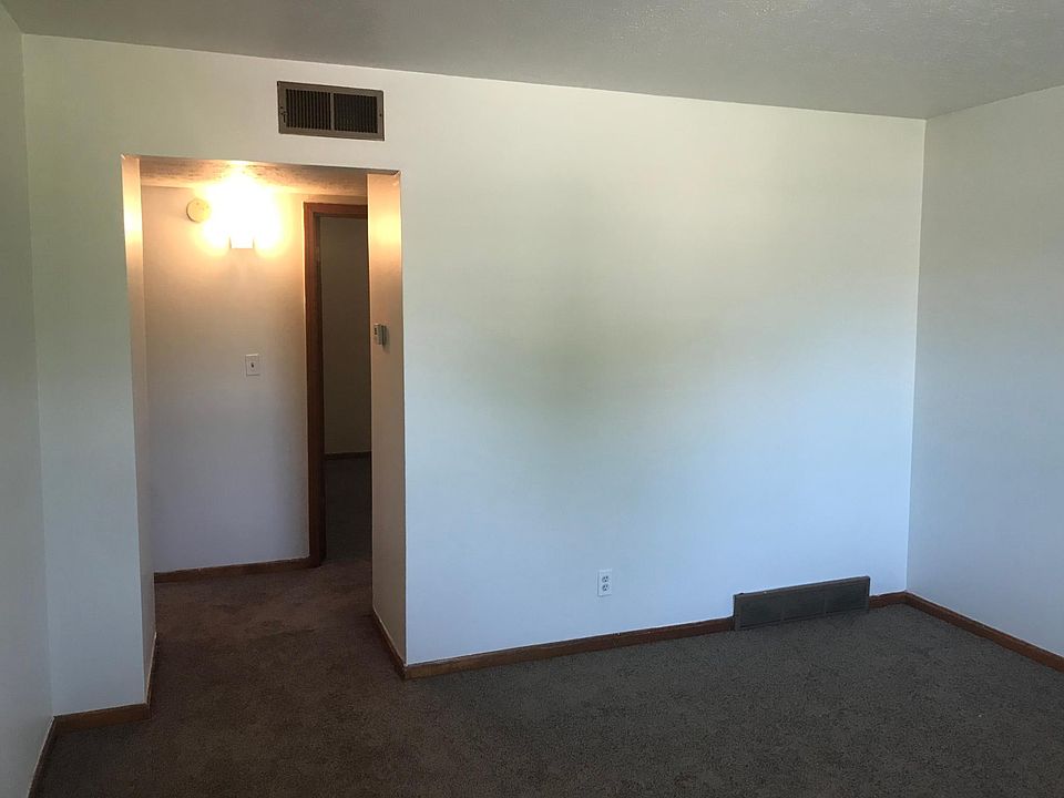 1st image of 5401 Angus Ct APT 4