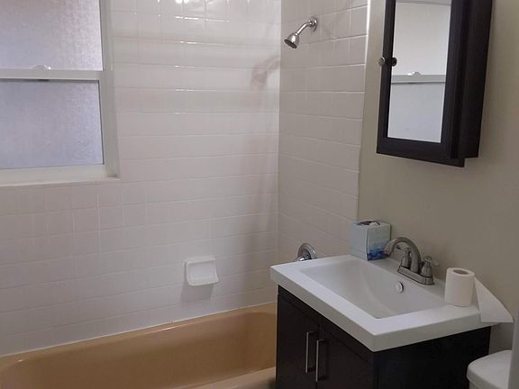 5th image of 430 45th Ave APT 3