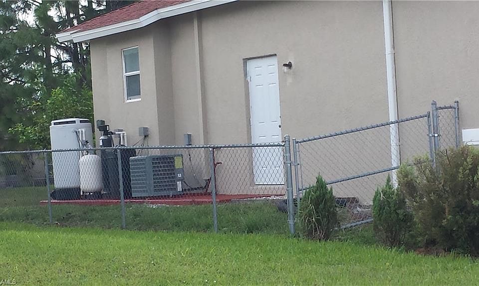 2nd image of 2601 42nd St W