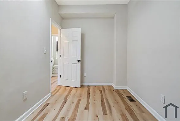 705 N Milton Ave — Photo 10