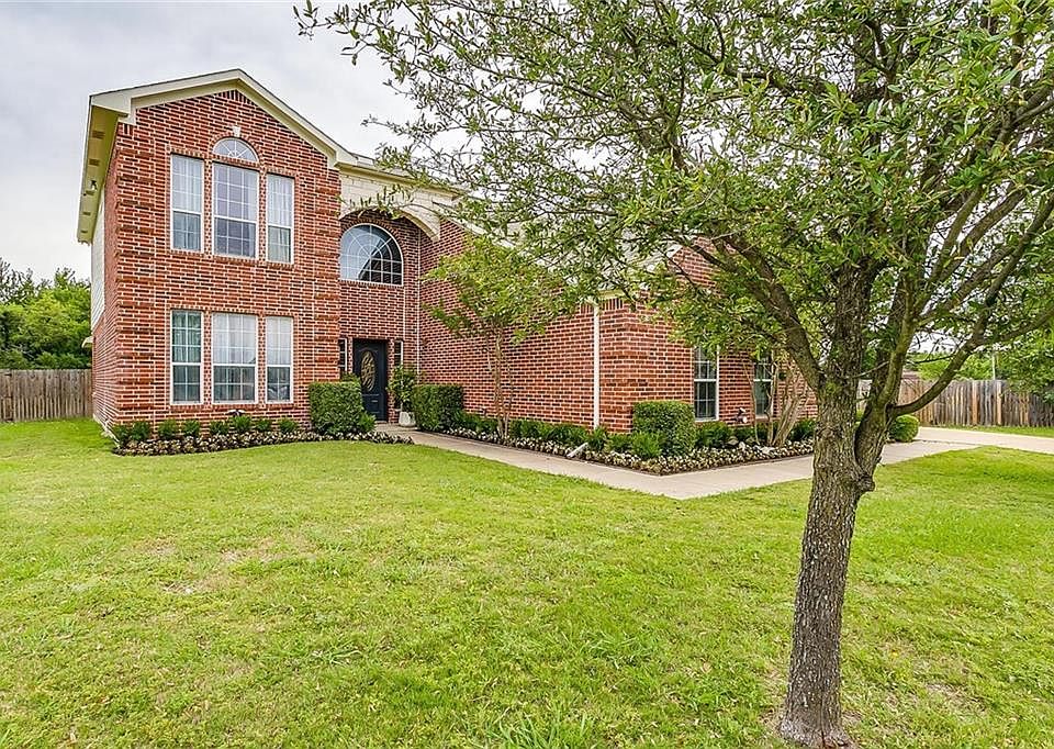 1st image of 108 Meadow Glen Ct