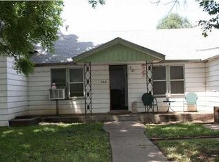 102 E 7th Ave, Belle Plaine, KS 67013