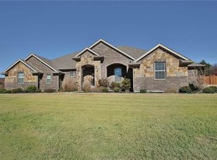 121 Carson Dr, Hudson Oaks, TX 76087