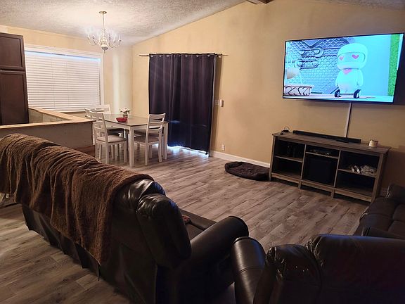 3rd image of 4609 Buchanan Drive