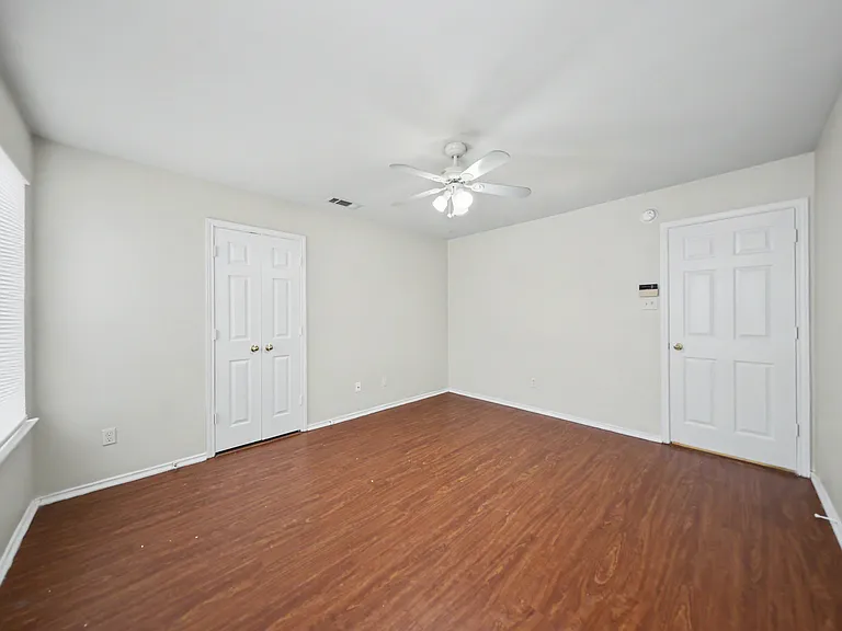 1404 Fox Creek Dr — Photo 12