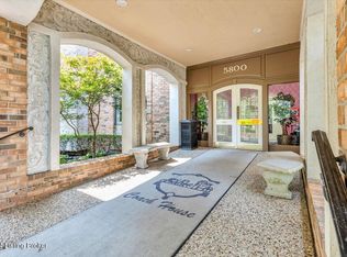 5800 Coach Gate Wynde APT 301, Windy Hills, KY 40207