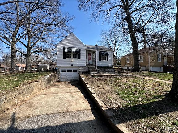 4th image of 17 Lamar Dr