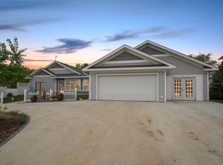 3110 Lake Campbell Dr, Brookings, SD 57006
