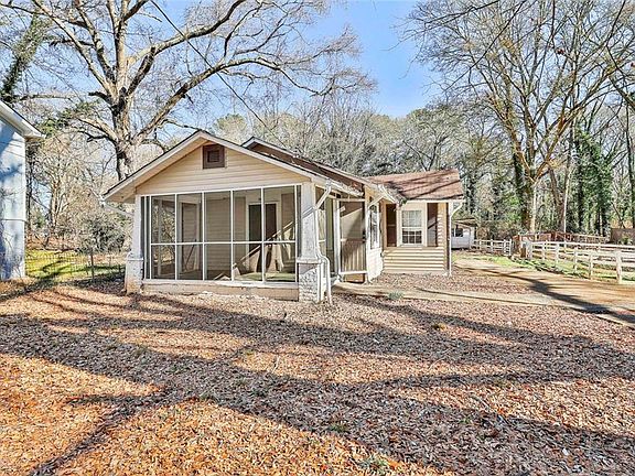 4th image of 66 Howell Dr SW