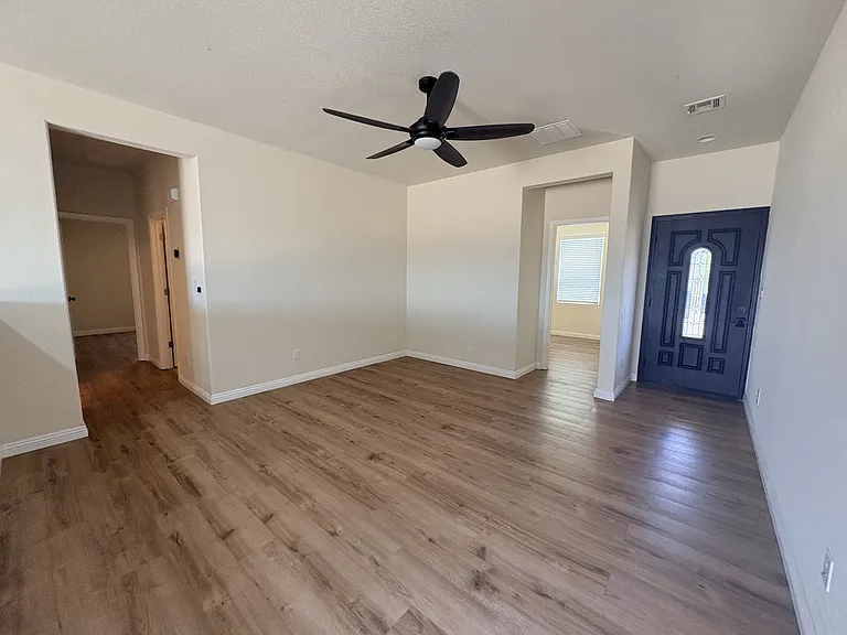 1 El Camino Loop NW — Photo 9