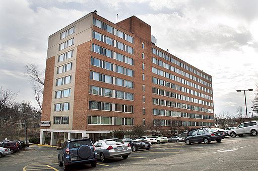 1st image of 1210 N Taft St APT 704