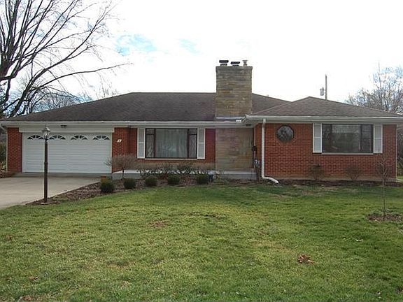2nd image of 8 Napoleon Dr