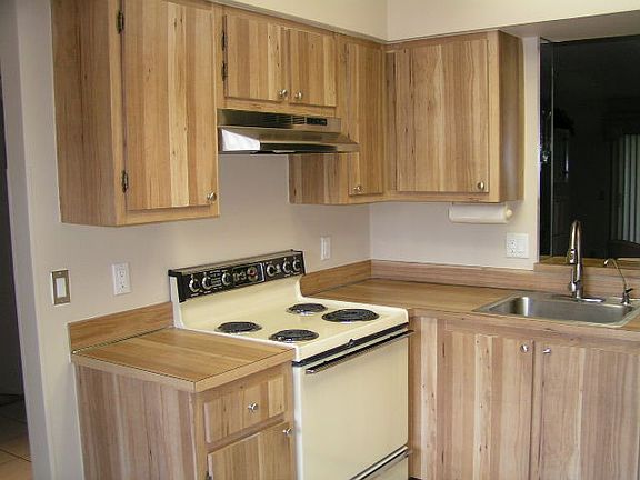 4th image of 6515 Kensington Ln APT 101