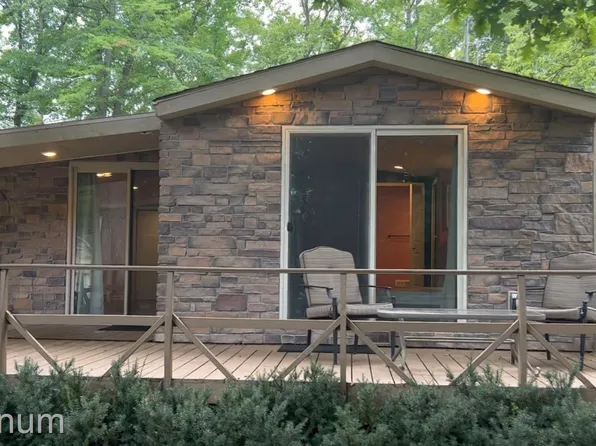 460 Indian Trl, Columbiaville, MI 48421