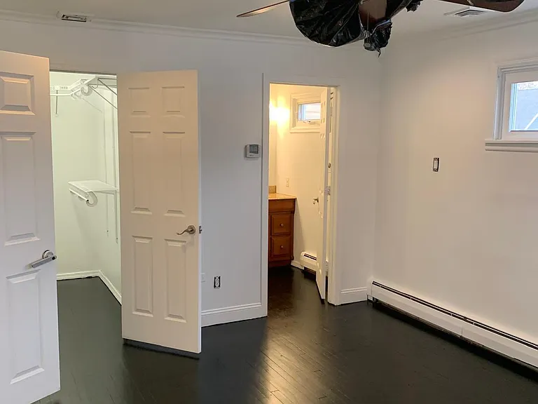 305 West Ln — Photo 3