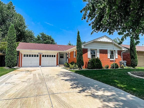 2nd image of 2801 Northampton Pl