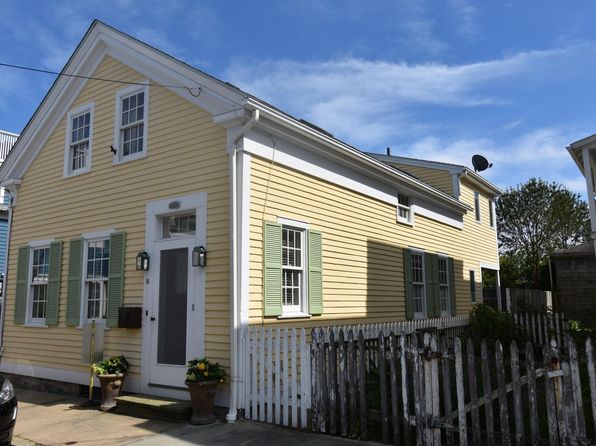 15 Trumbull St