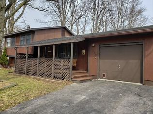 8339 Redwing Dr, Liverpool, NY 13090