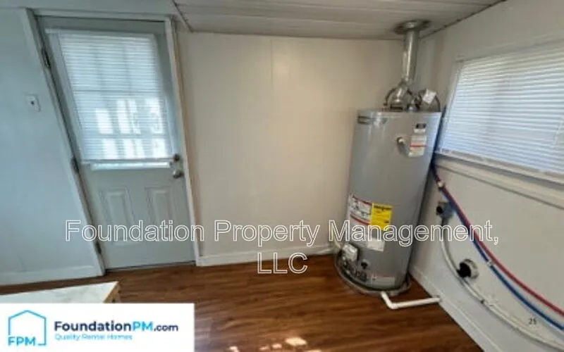2 bed, 1.0 bath, 783 sqft, $775 — Photo 4
