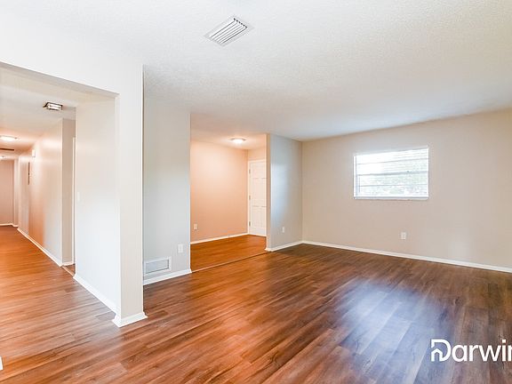 5th image of 133 Warbler Ln
