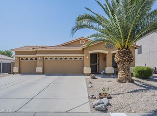 525 E Shawnee Rd, San Tan Valley, AZ 85143