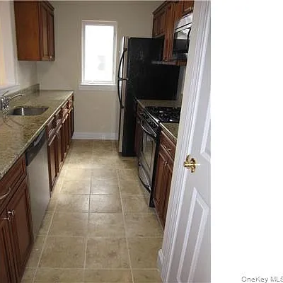 110 Tondo Circle, Harriman, NY 10926 — Photo 2