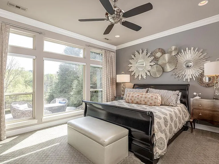 1235 E Adelaide Ln — Photo 15