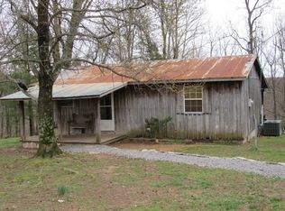 3202 Dickens Hill Rd, Bradyville, TN 37026